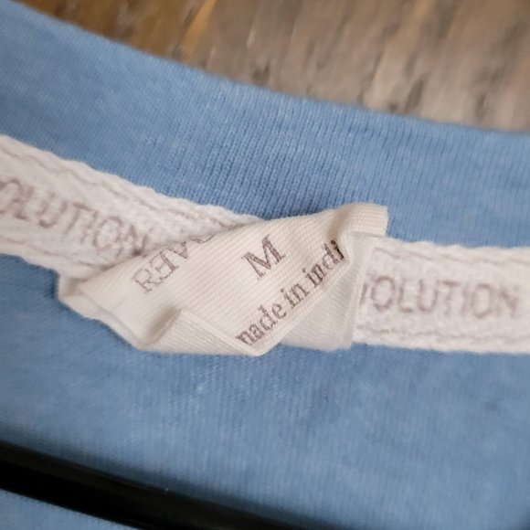 Blue Skip a Straw, Save a Turtle  Graphic Tee by Join the Revolution Size Medium - Picture 6 of 12